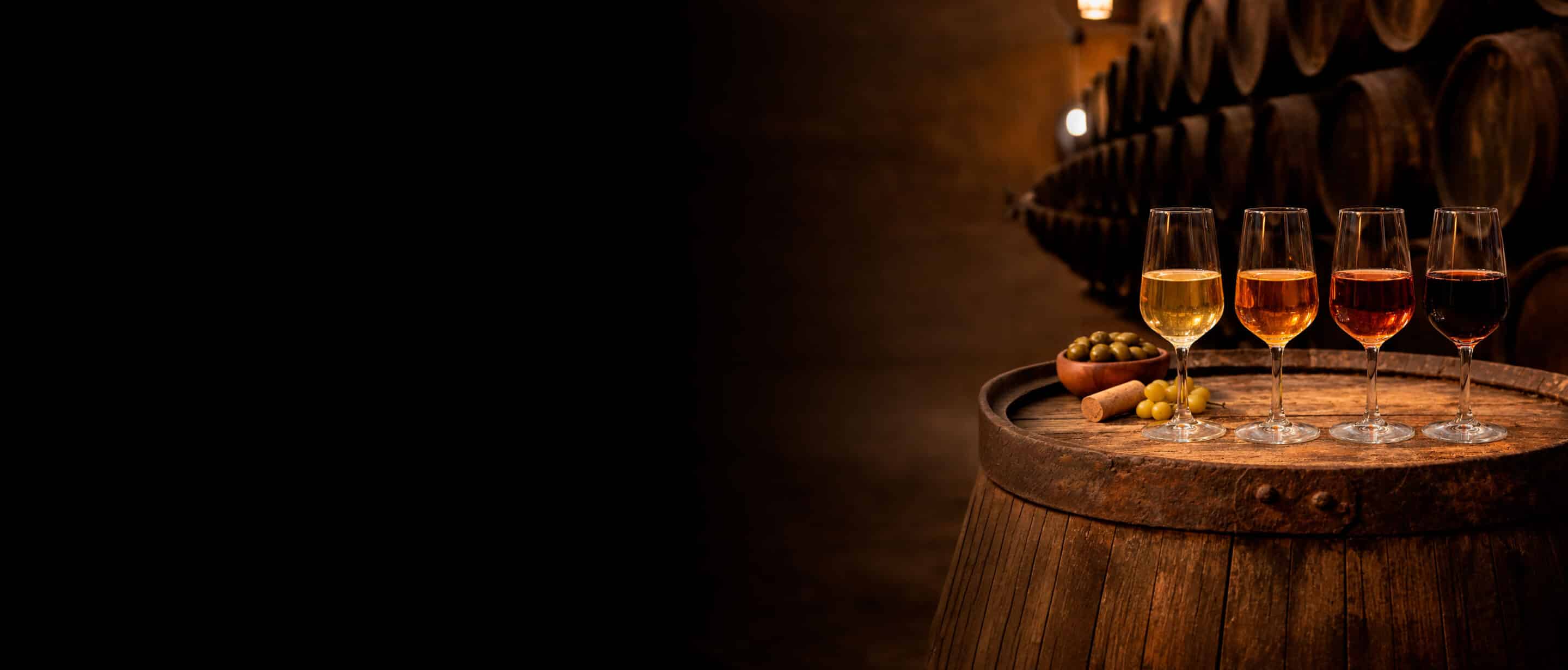 vinos de sanlucar sobre bota en bodega tipica